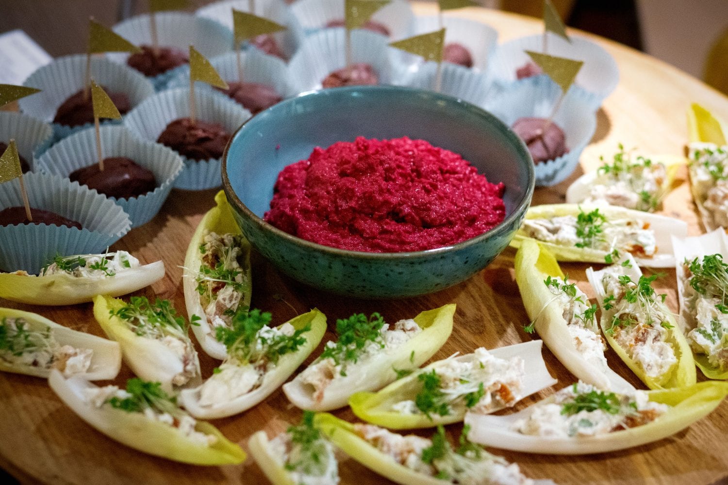 Uitgelichte afbeelding voor “Rode bieten hummus”