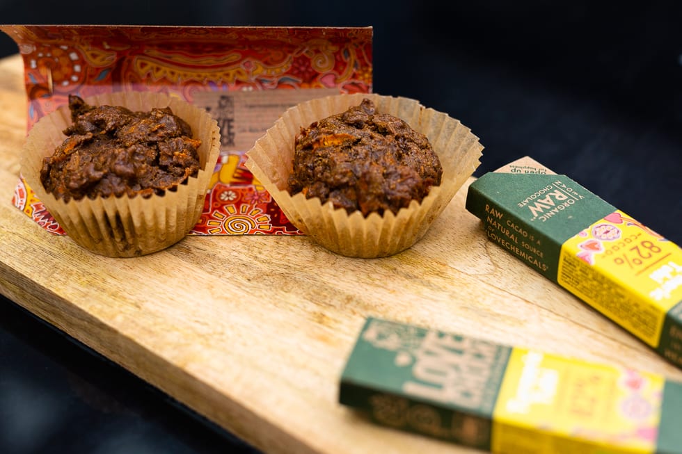 Uitgelichte afbeelding voor "Carrotcake met kurkuma-tulsi chocolade"